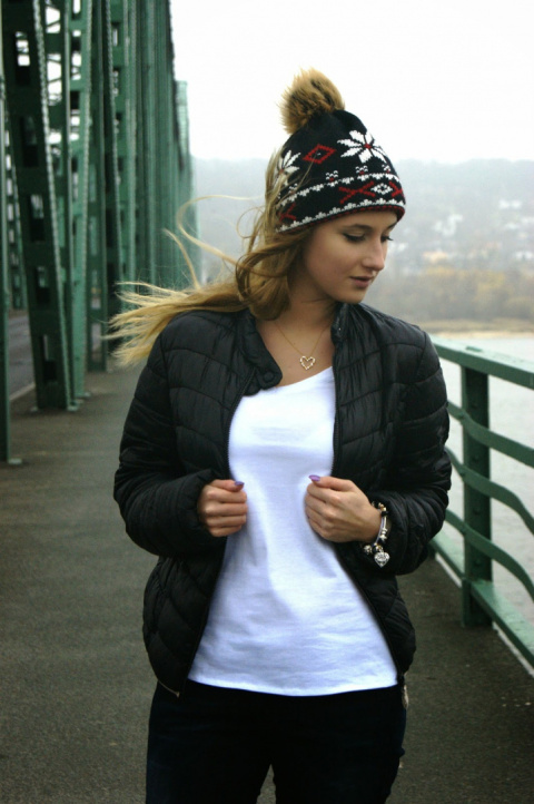 Czapka dzianinowa PARADIS BLACK FUR